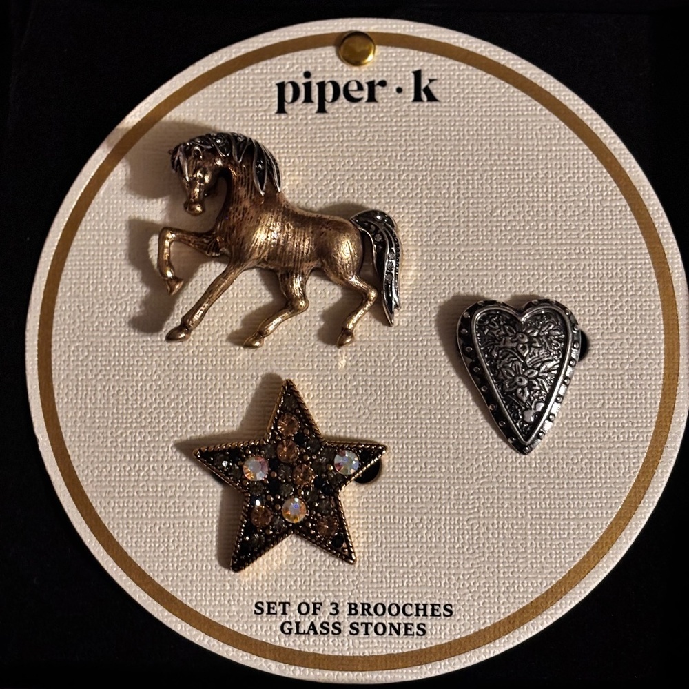 Piper K. Set of 3 Brooches Bronze Tone Color
